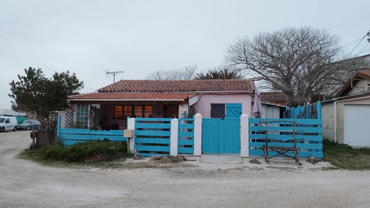 Une Maison Sur Une Presqu'Ile Port-Saint-Louis-du-Rhône Exteriör bild